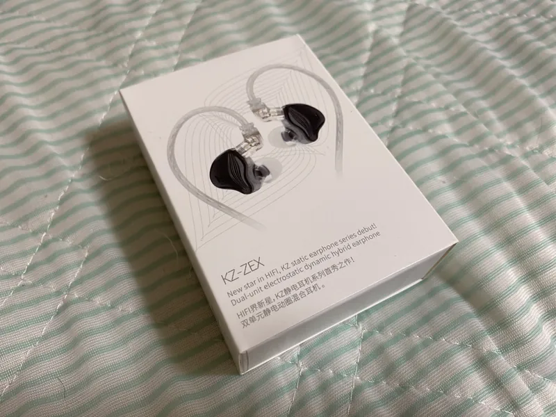 パッケージ